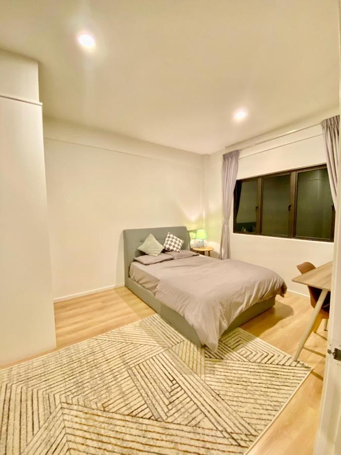 Faizal Madhi Homestay 古晋 外观 照片