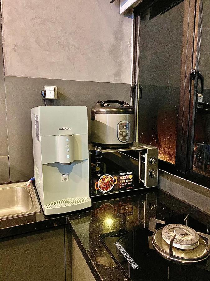 Faizal Madhi Homestay 古晋 外观 照片